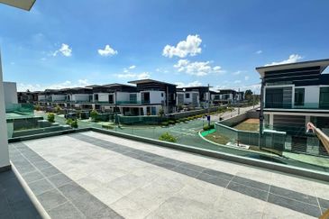 Taman Kluang Barat