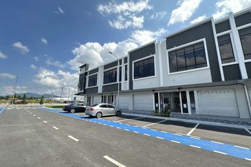 Bandar Primer Kluang Double Storey Shop Office for Sale