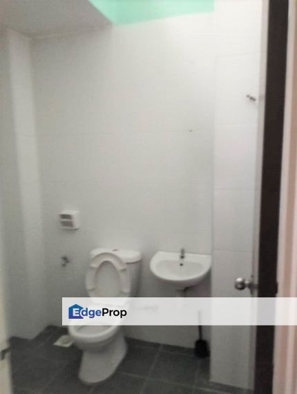 2 STOREY TERRACE TAMAN SRI PUTRA SG BULOH, Selangor, Sungai Buloh