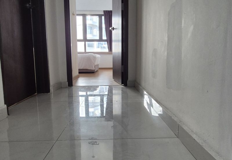 Baypoint @ Country Garden Danga Bay