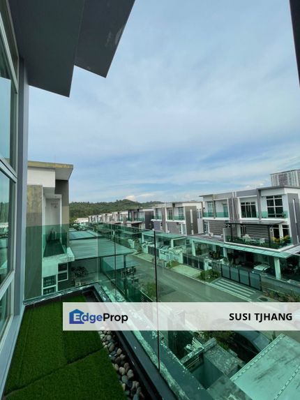 Three Storey Cluster House Nusa Sentral for sale , Johor, 