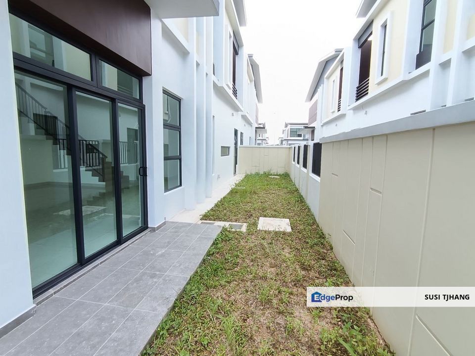 Impian Akasia @ Impian Emas , Double Storey Cluster BRAND NEW UNIT for sale , Johor, Skudai