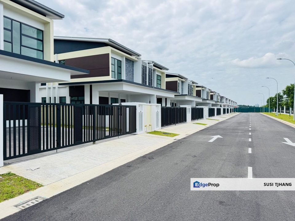Impian Akasia @ Impian Emas , Double Storey Cluster BRAND NEW UNIT for sale , Johor, Skudai