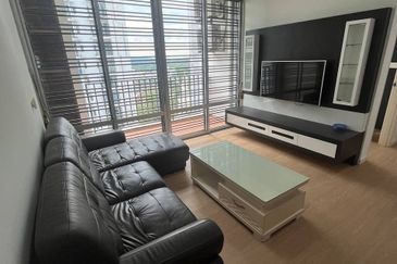 Dedaun Hijau (Greenfield Regency)