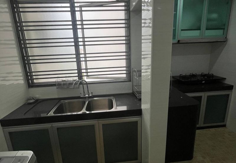 Dedaun Hijau (Greenfield Regency)