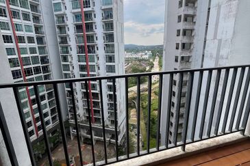 Dedaun Hijau (Greenfield Regency)