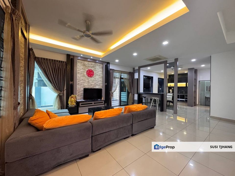 Mutiara Mas Sapphire Double Storey Cluster FULLY RENOVATED for sale , Johor, Skudai