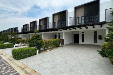 Senibong Cove Waterway Residences