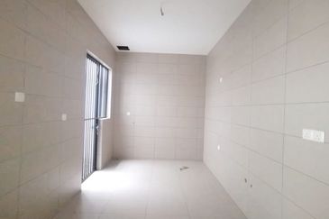 Senibong Cove Waterway Residences