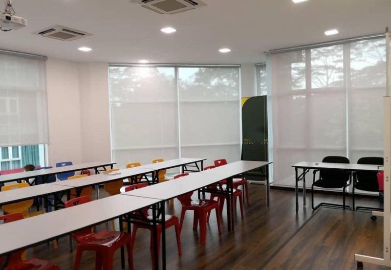 Pusat Perdagangan Danga Utama