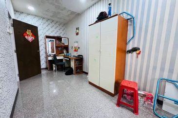 Jalan Pulai Perdana 9