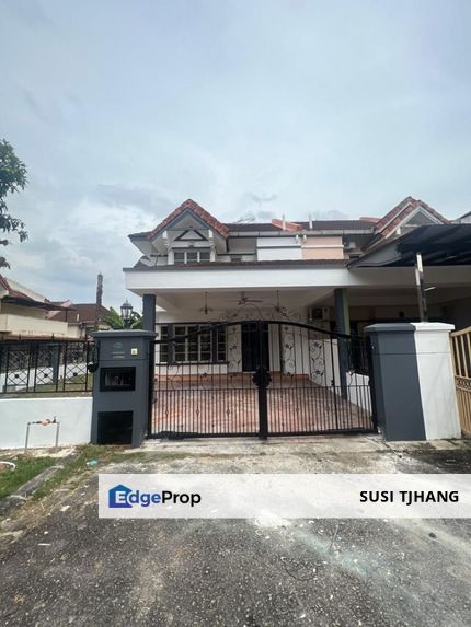 Taman Mutiara Rini Jalan Bakti Double Storey Terrace Endlot with land for sale, Johor, Skudai