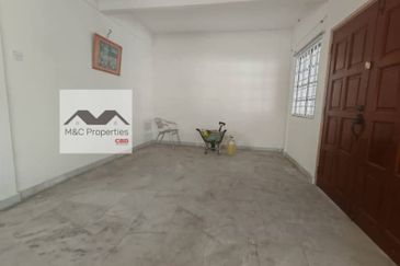 Taman Belimbing Heights 2 Storey Semi-D with Huge Parking Lot For Sale