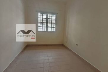 Taman Belimbing Heights 2 Storey Semi-D with Huge Parking Lot For Sale