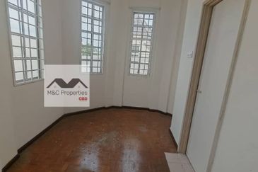 Taman Belimbing Heights 2 Storey Semi-D with Huge Parking Lot For Sale