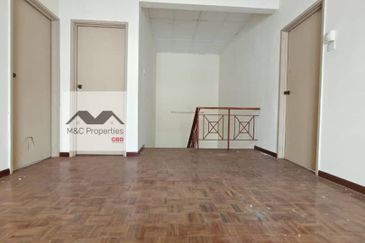 Taman Belimbing Heights 2 Storey Semi-D with Huge Parking Lot For Sale