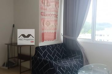 Straz Valley Nilai Service Residence Apartment Soho Unit For Sale!!