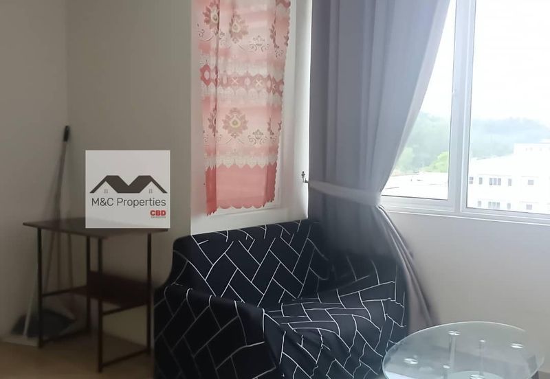 Straz Valley Nilai Service Residence Apartment Soho Unit For Sale!!