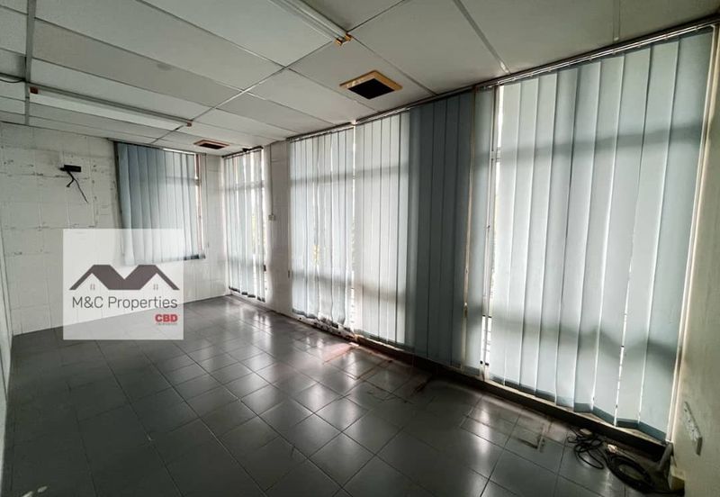 Lobak Seremban Town Facing Main Road First Floor Office For Rent
