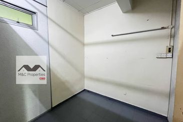 Lobak Seremban Town Facing Main Road First Floor Office For Rent