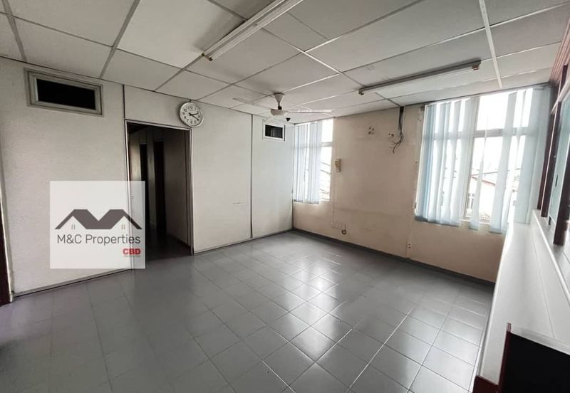 Lobak Seremban Town Facing Main Road First Floor Office For Rent