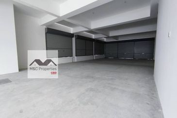 Ikon Centrio End Lot 2.5 Storey 33 x 75 Shop Lot Seremban 2 For Rent!!