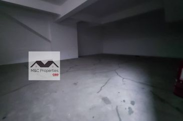 Ikon Centrio End Lot 2.5 Storey 33 x 75 Shop Lot Seremban 2 For Rent!!