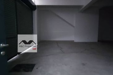 Ikon Centrio End Lot 2.5 Storey 33 x 75 Shop Lot Seremban 2 For Rent!!