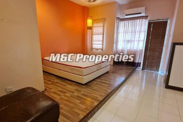 EMERALD PARK (SEREMBAN 2)