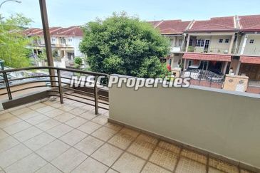 EMERALD PARK (SEREMBAN 2)