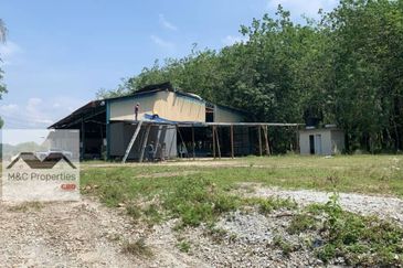 Industrial Land Facing Main Road 3.148 Acre Pekan Lukut For Sale!!