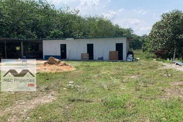 Industrial Land Facing Main Road 3.148 Acre Pekan Lukut For Sale!!