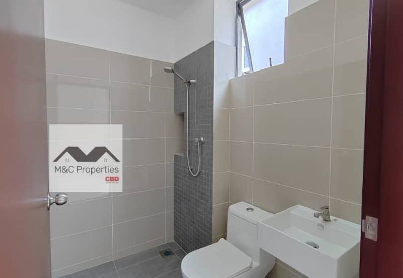 Arden Hill Brand New 2 Storey Terrace 20 x 65 Forest Heights For Sale!