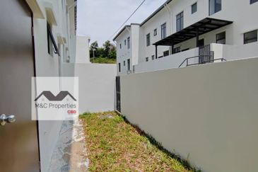 Arden Hill Brand New 2 Storey Terrace 20 x 65 Forest Heights For Sale!