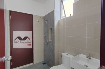 Arden Hill Brand New 2 Storey Terrace 20 x 65 Forest Heights For Sale!