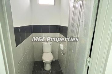 Pusat Komersial Bukit Blossom Facing Road 2 Storey Shop Office Fr Rent