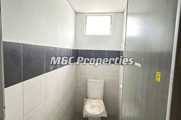 Pusat Komersial Bukit Blossom Facing Road 2 Storey Shop Office Fr Rent