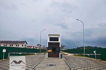 Nada Embun Corner Lot Brand New 1 Storey Terrace Seremban For Sale!!
