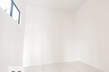 Nada Embun Corner Lot Brand New 1 Storey Terrace Seremban For Sale!!