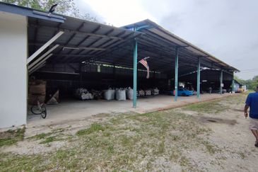 Industrial Land Facing Main Road 3.148 Acre Pekan Lukut For Sale!!