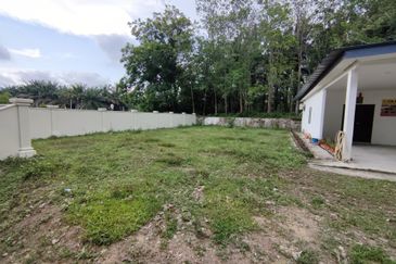 Industrial Land Facing Main Road 3.148 Acre Pekan Lukut For Sale!!