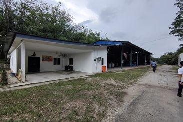 Industrial Land Facing Main Road 3.148 Acre Pekan Lukut For Sale!!