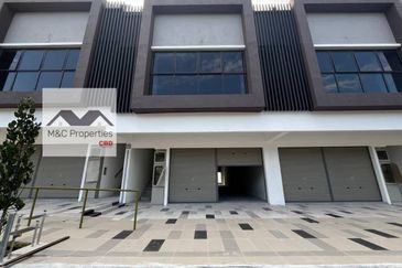 Ikon @ Centrio Brand New 2 Storey Shop Lot Double Frontage Entrance Seremban 2 For Rent!!
