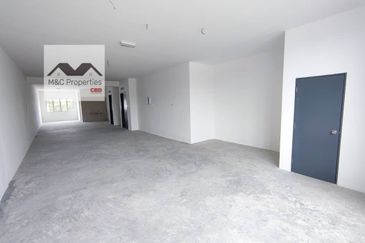 Irama Biz Sendayan Brand New 2 Storey Shop lot Seremban For Rent!!