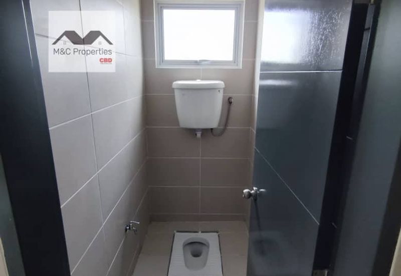 Irama Biz Sendayan Brand New 2 Storey Shop lot Seremban For Rent!!