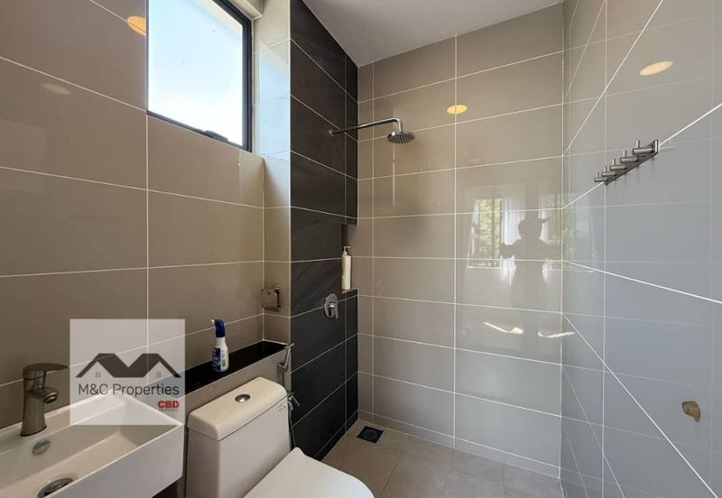 Arden Hills Corner Lot Renovated 2 Storey Terrace Seremban For Sale!!