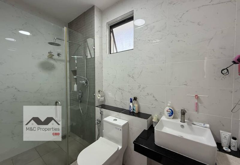 Arden Hills Corner Lot Renovated 2 Storey Terrace Seremban For Sale!!