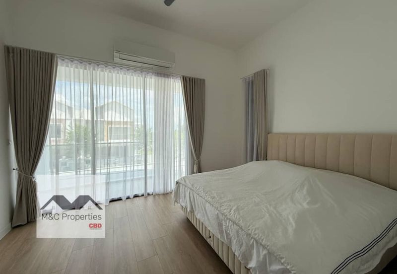 Arden Hills Corner Lot Renovated 2 Storey Terrace Seremban For Sale!!