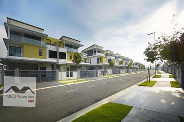 SAUJANA DUTA @ S2 HEIGHTS