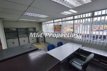 Jalan Zaaba Second Floor Furnished Shop Office Seremban For Rent!!